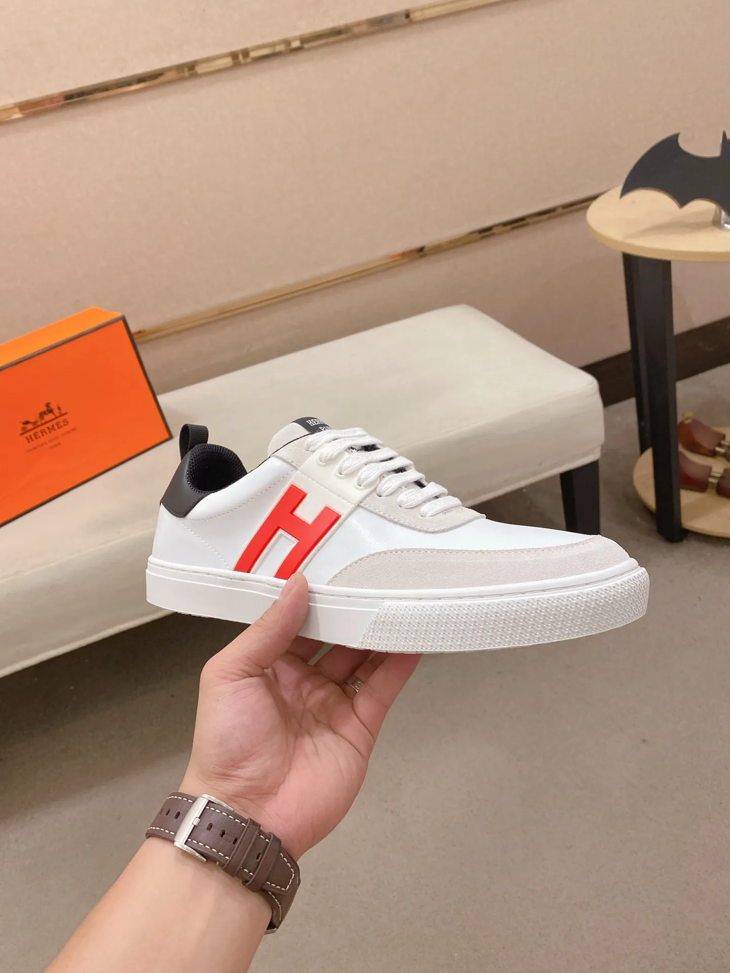 Men's clothing and shoes💰: 400💰Couple model💏"HERMES"【Classic original single version】Hermès; top 🔝purchasing agent🔍🔍latest 🇺🇸 counter sale simultaneously, original version imported from Italy ▲▲ox Leather ▲▲Exquisite workmanship (Italian 🇮🇹Imported water-dyed 🐂cowhide lining) sole: Original sole provided by the original factory, ⚠️exclusive double-layer activity·TPR·rubber·combined molded outsole; Male and female code numbers: 36-44 (can be customized to 45/46, non-refundable)